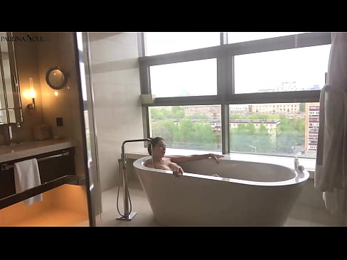 ❤️ Enorme babe die hartstochtelijk haar poesje aftrekt in de badkamer ❤️❌ Quality porn at us ﹏
